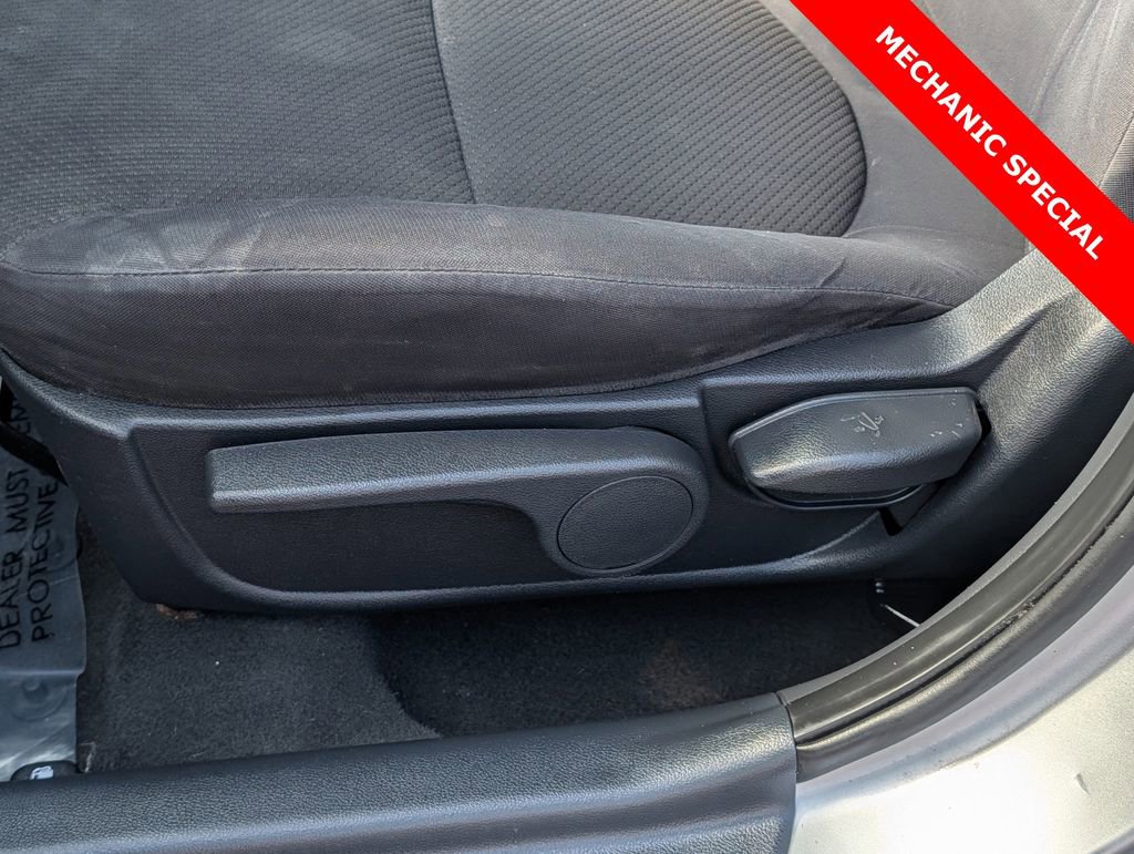 Used 2012 Kia Forte EX image 16