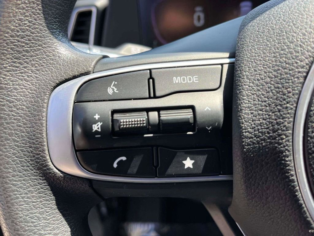 Used 2023 Kia Sportage LX FWD image 17