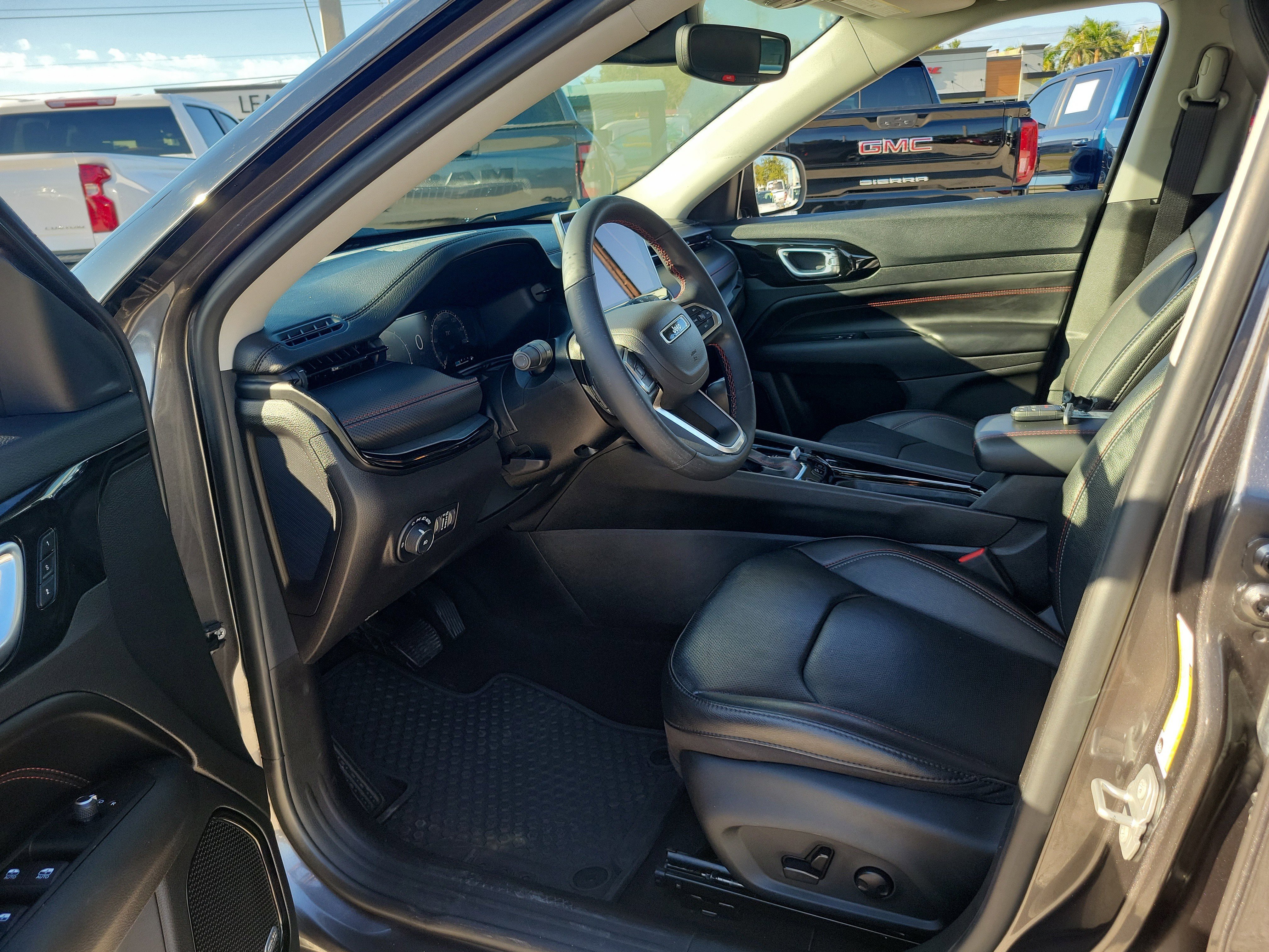 Used 2022 Jeep Compass Trailhawk w/ Trailhawk Elite Group image 21