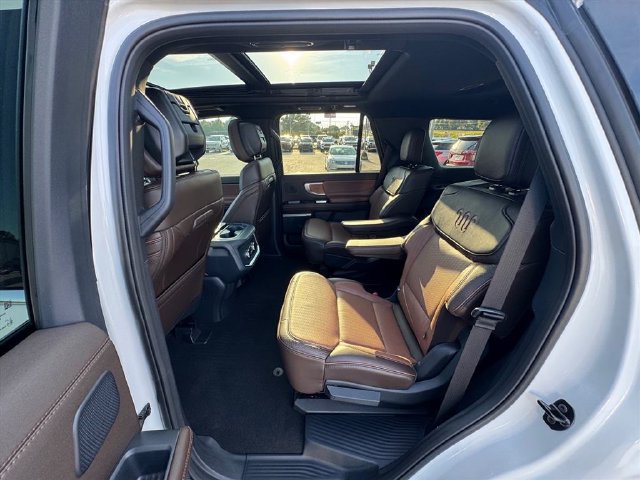 Used 2026 Ford Expedition King Ranch AWD/4WD image 14