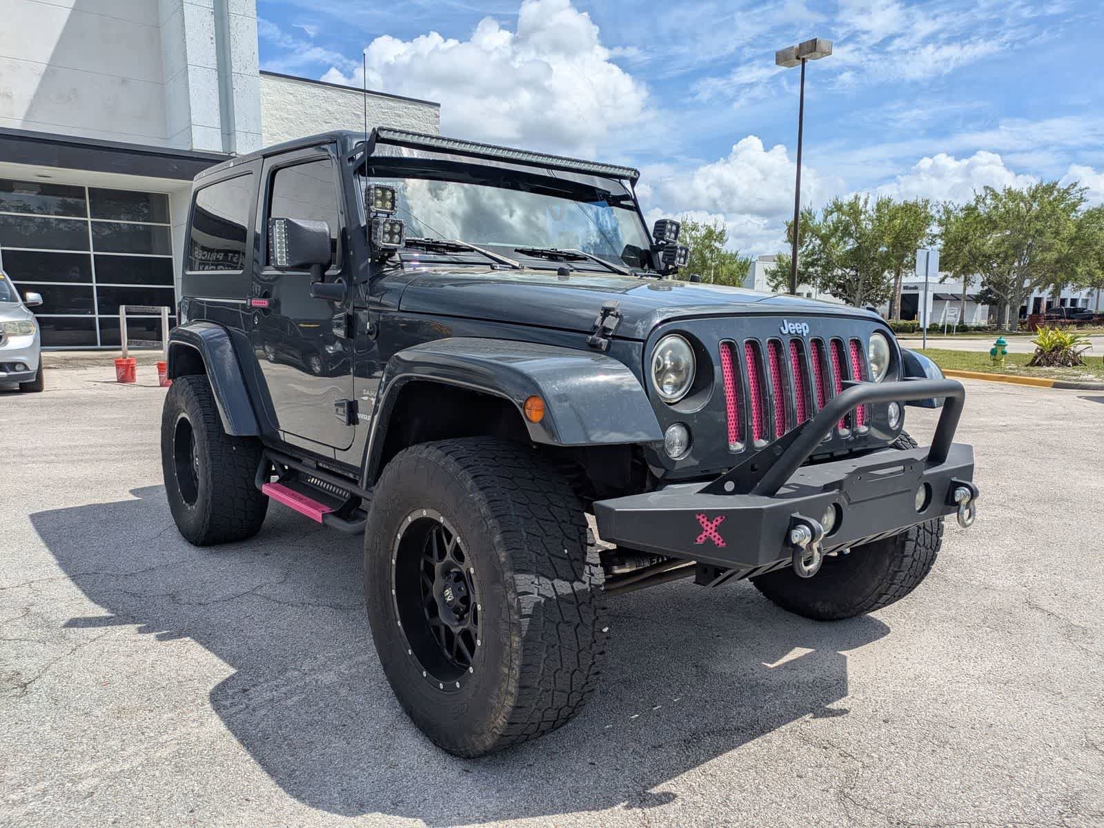 Used 2017 Jeep Wrangler Sahara w/ Connectivity Group image 3