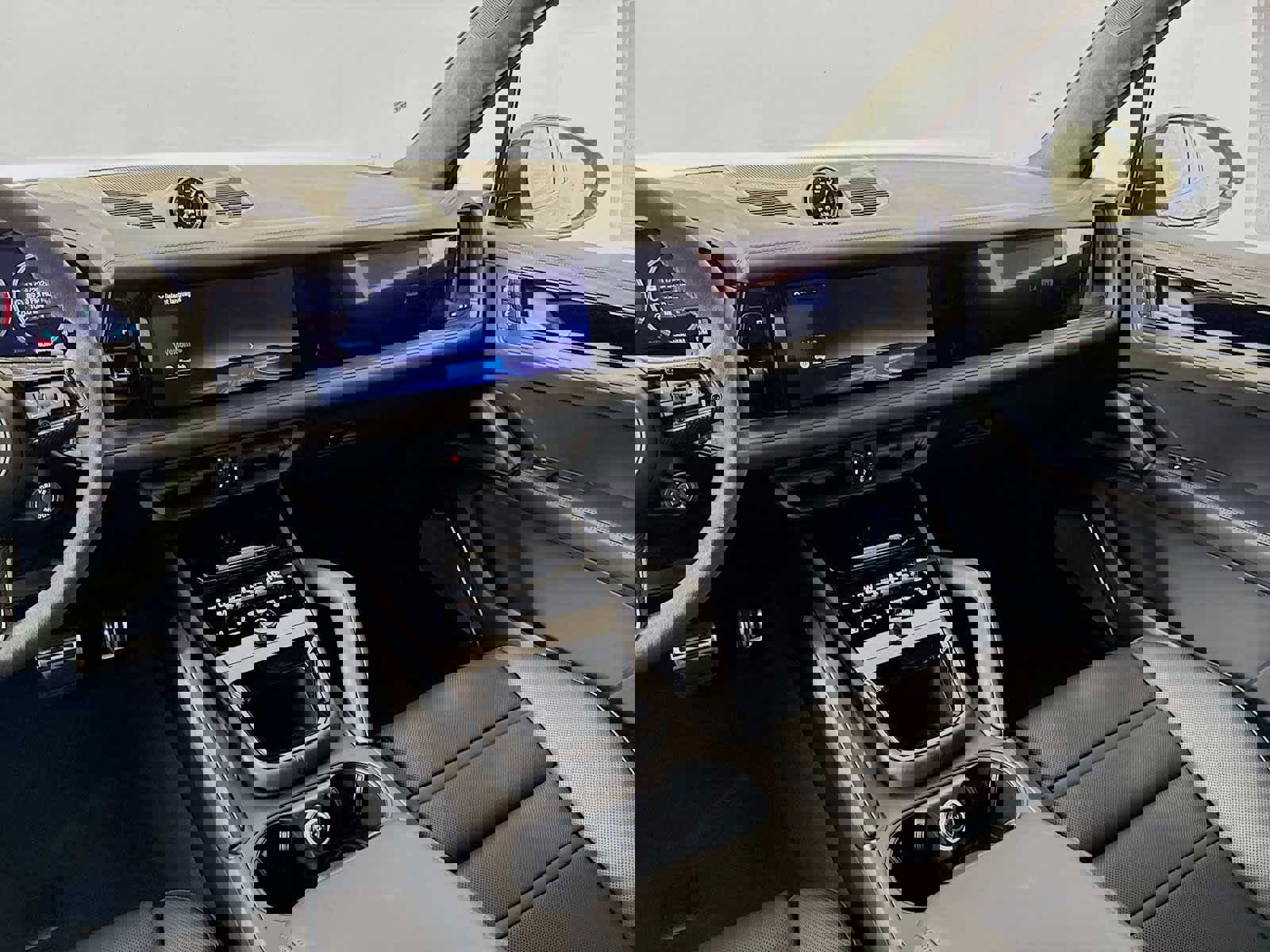 New 2026 Porsche Cayenne GTS image 19