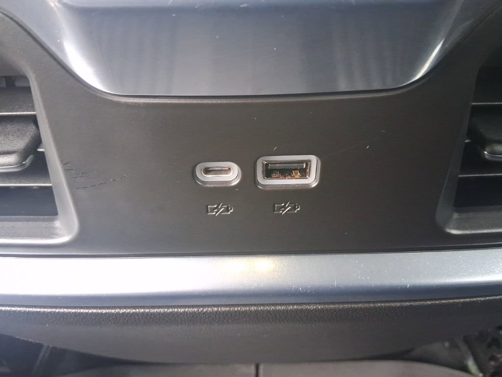 Used 2022 Chevrolet Silverado 1500 LTZ image 18