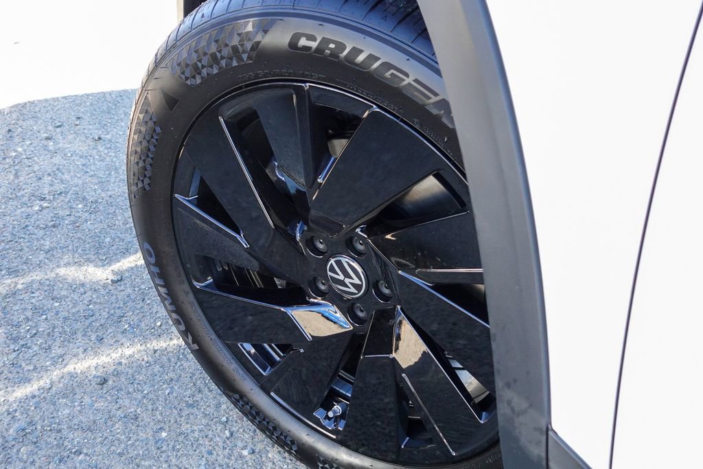 New 2026 Volkswagen Atlas SE image 11