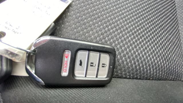 Used 2018 Honda HR-V EX image 32