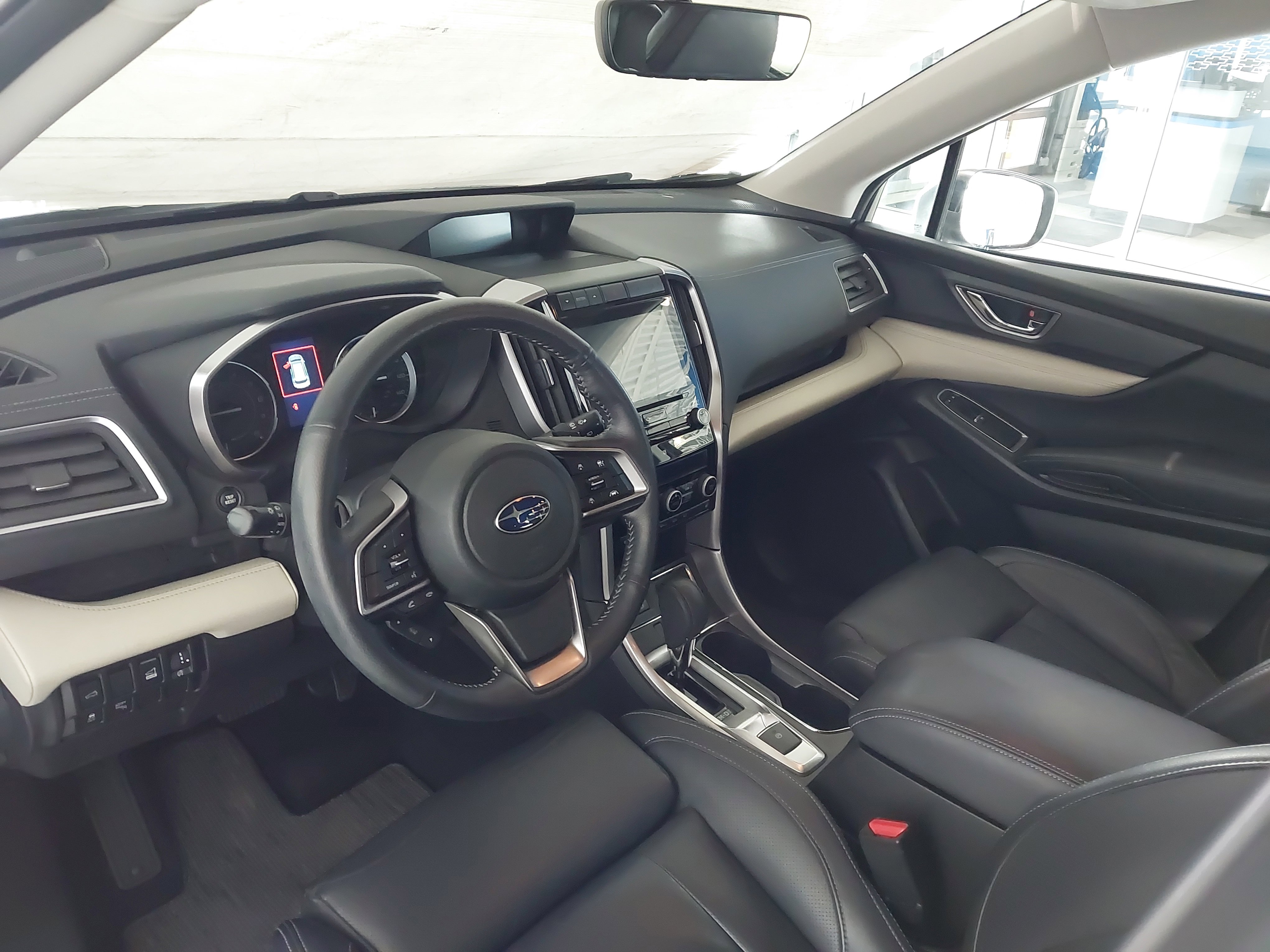 Used 2019 Subaru Ascent Limited image 2