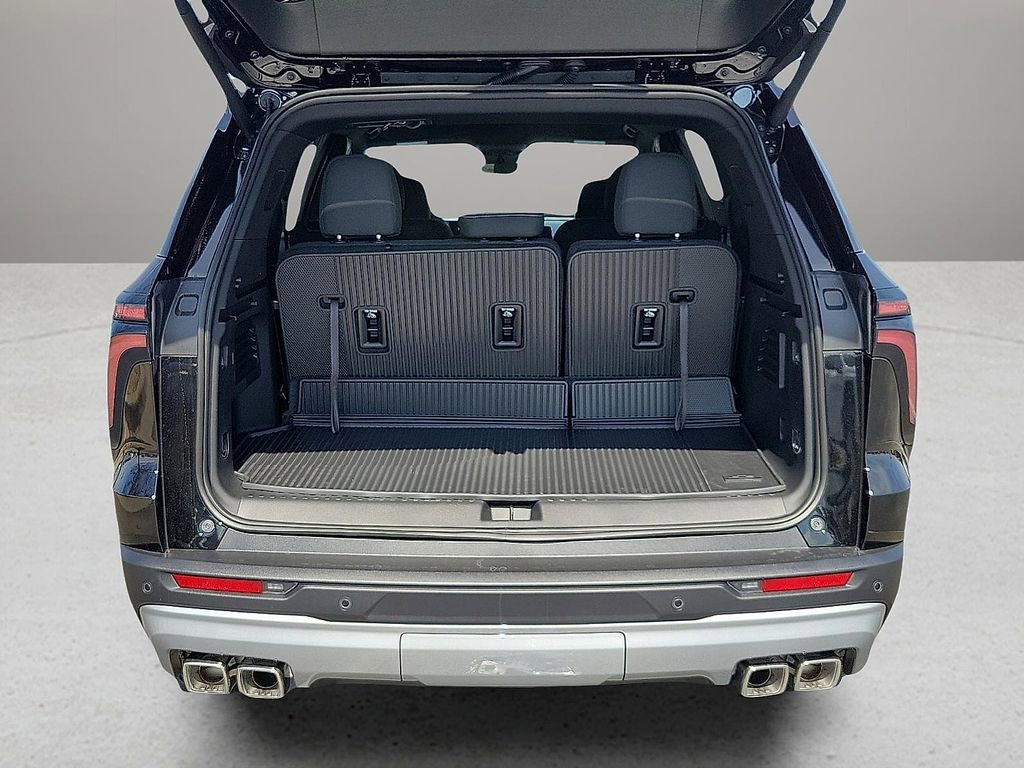 New 2026 Chevrolet Traverse LT w/ Driver Confidence Package FWD image 8