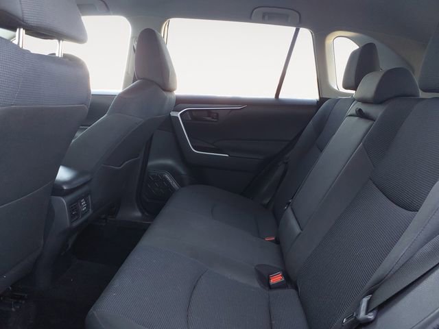 Used 2025 Toyota RAV4 LE AWD/4WD image 13