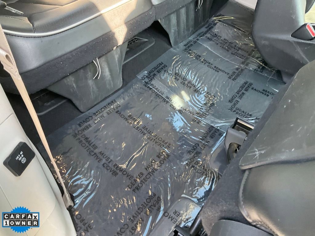 Used 2022 Chrysler Pacifica Limited w/ Uconnect Theater Family Group image 59