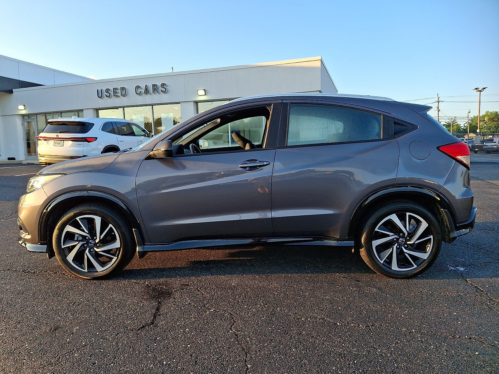 Used 2019 Honda HR-V Sport image 8