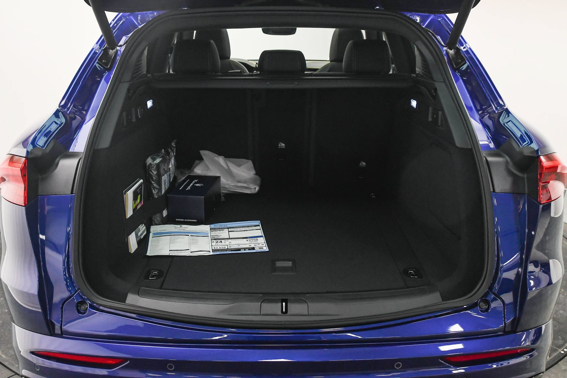 Used 2025 Maserati Grecale GT AWD/4WD image 7