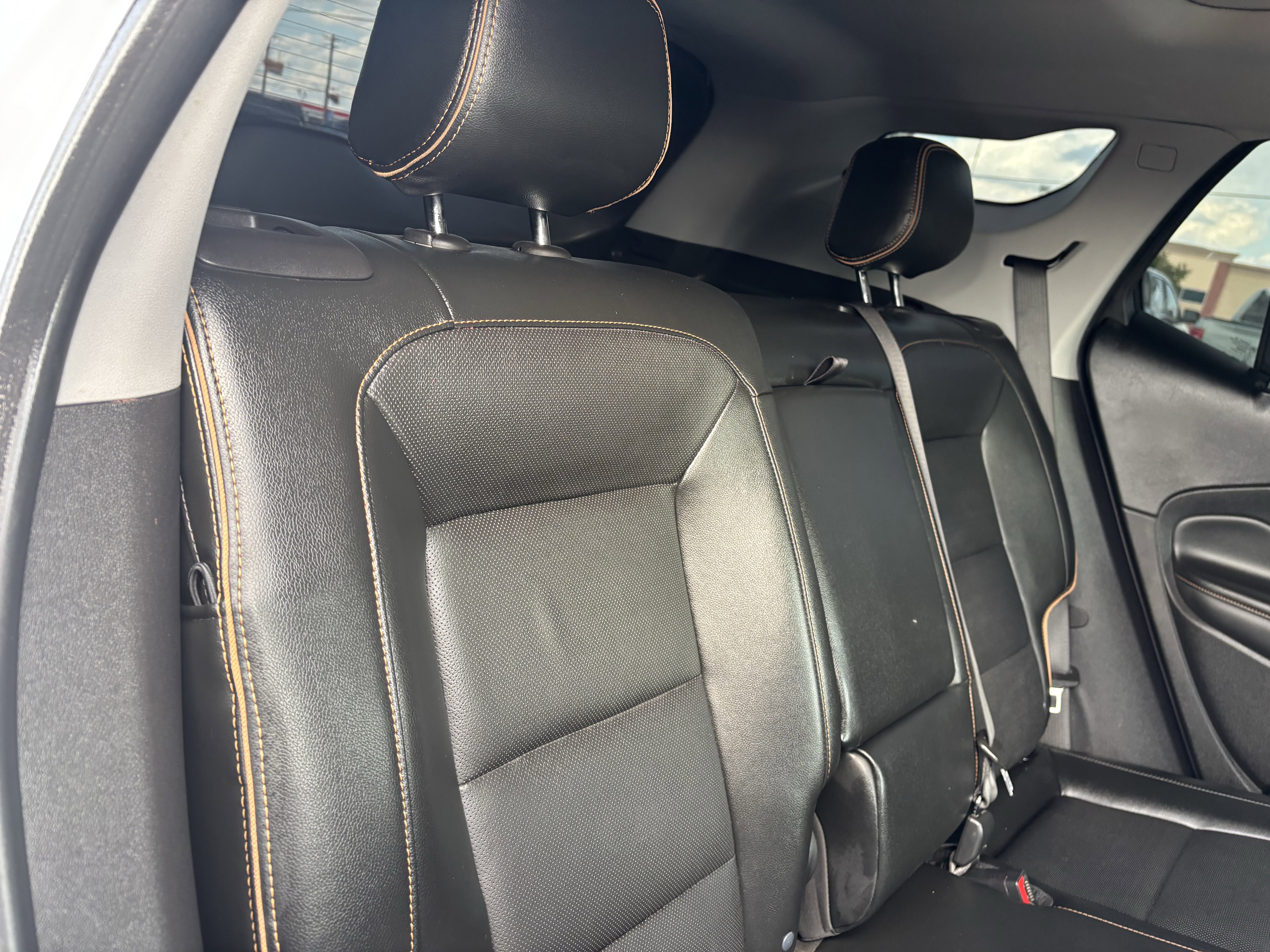 Used 2024 GMC Terrain AT4 w/ Infotainment Package II image 24