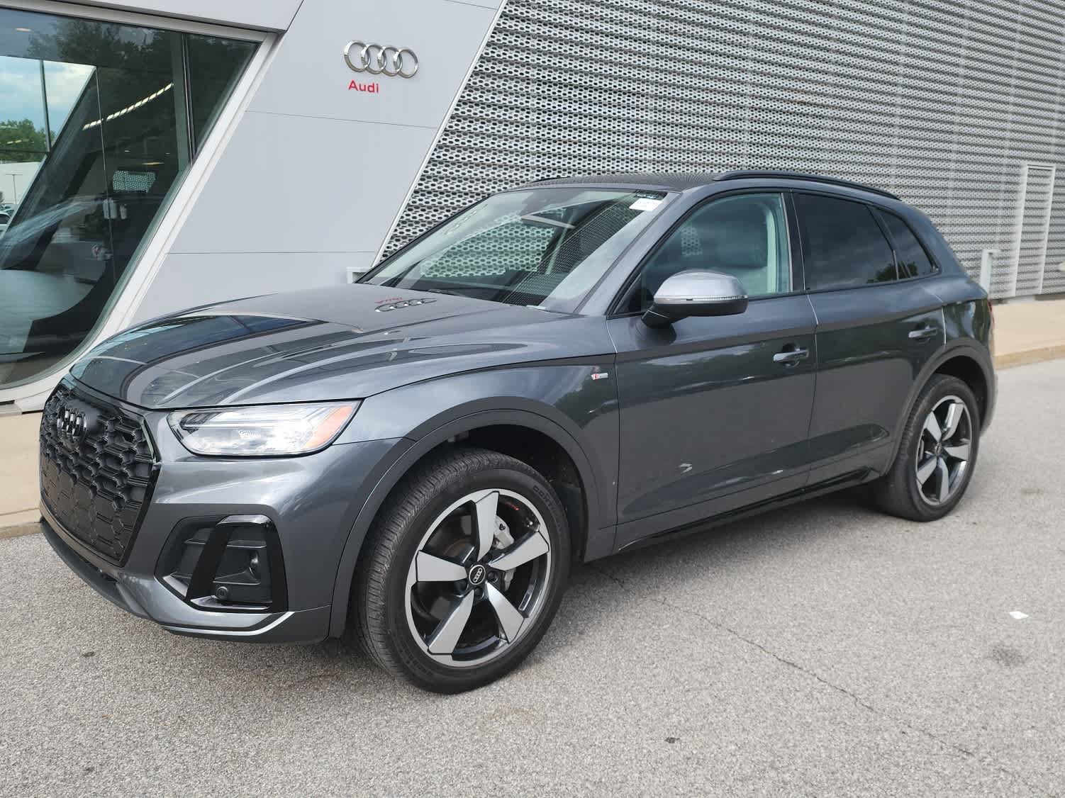 Certified 2023 Audi Q5 2.0T Premium Plus w/ Premium Plus Package