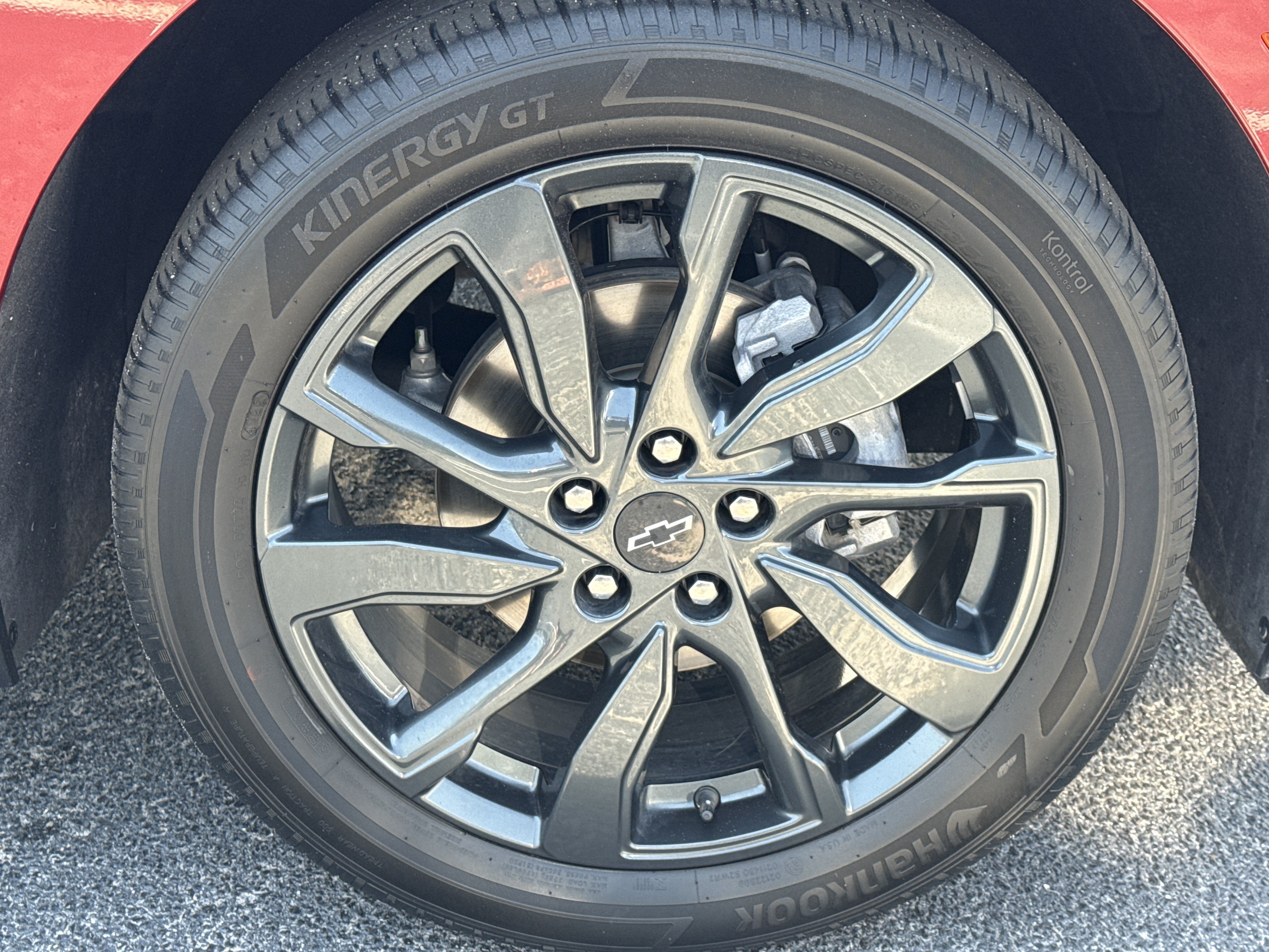 Used 2023 Chevrolet Equinox RS w/ RS Leather Package FWD image 22