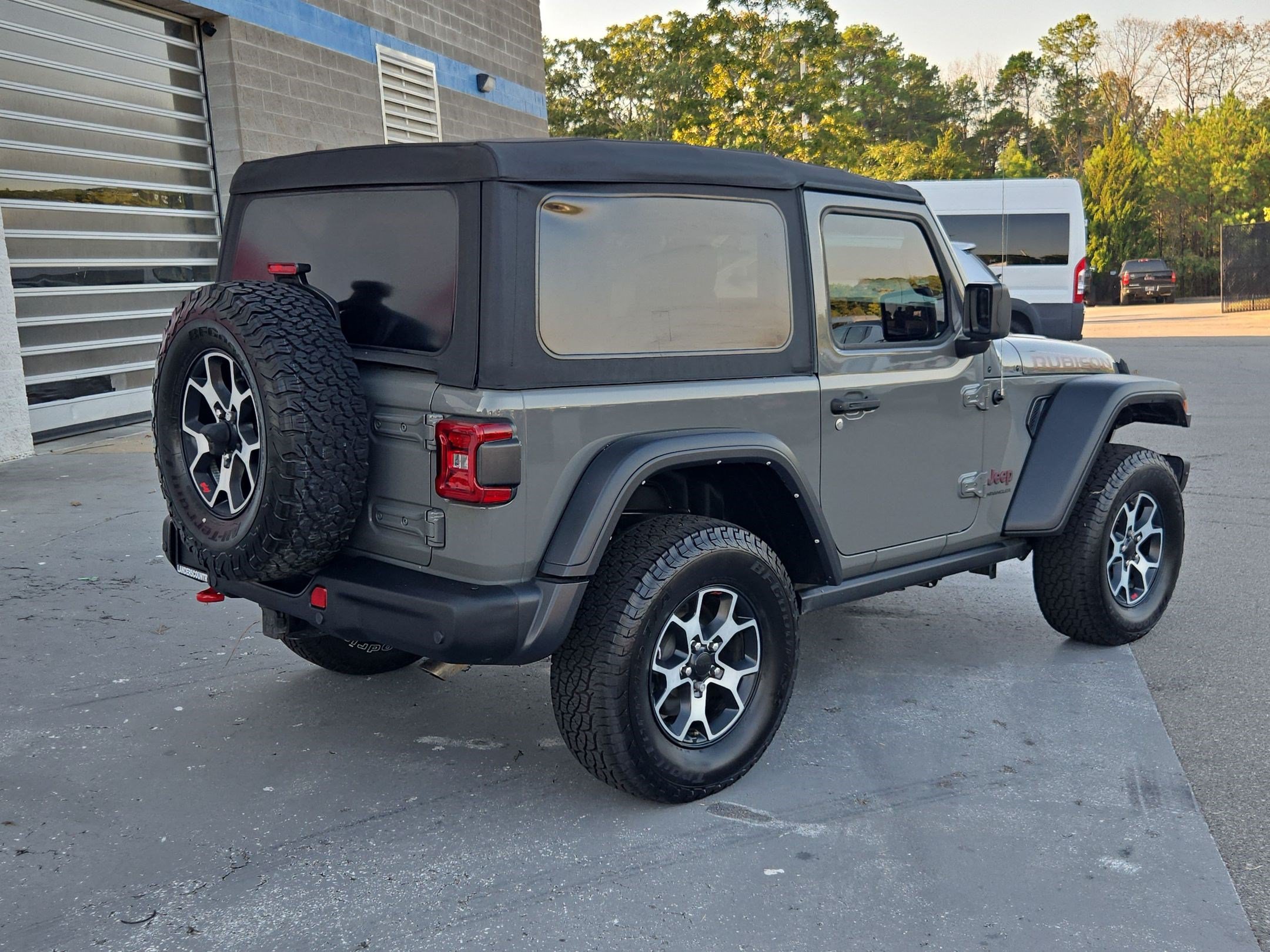 Used 2022 Jeep Wrangler Rubicon w/ Steel Bumper Group AWD/4WD image 7