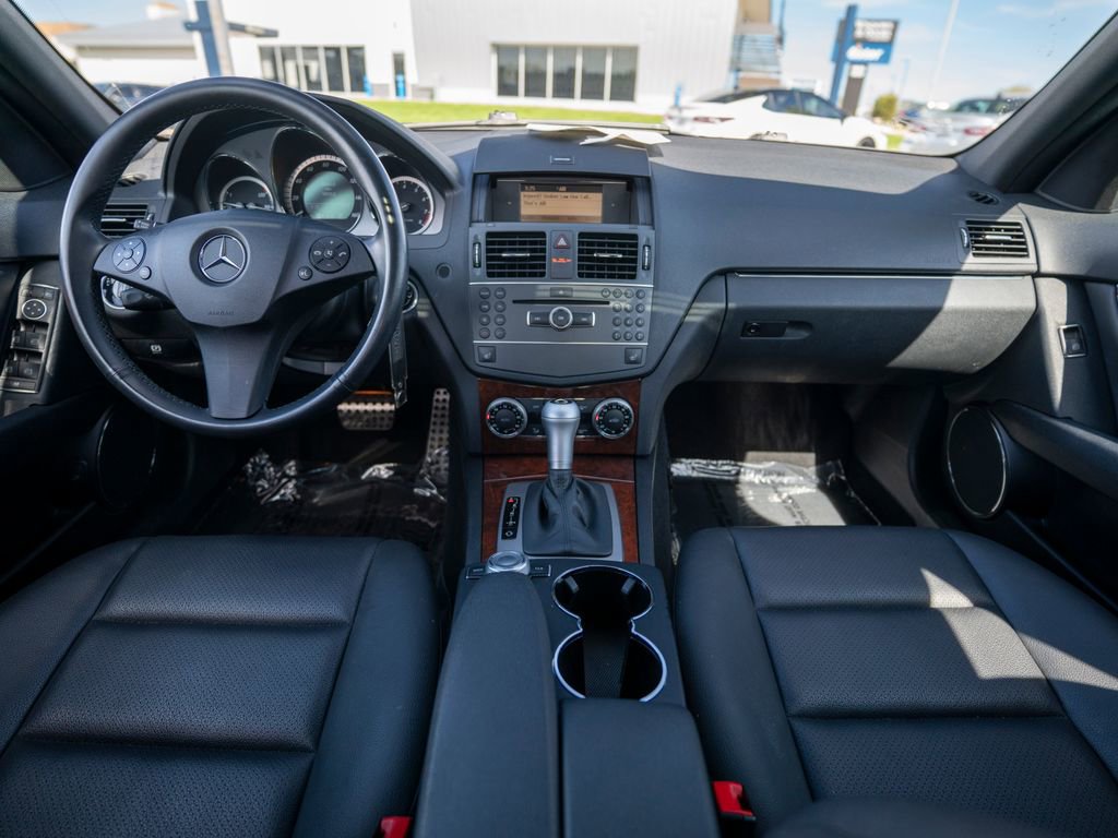 Used 2011 Mercedes-Benz C 300 4MATIC Sedan image 23