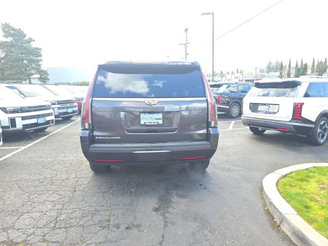 Used 2017 Cadillac Escalade Platinum AWD/4WD image 6