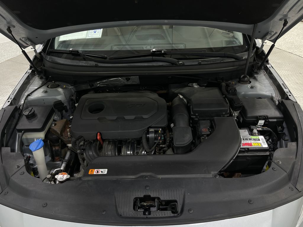 Used 2016 Hyundai Sonata Limited w/ Option Group 05 image 28