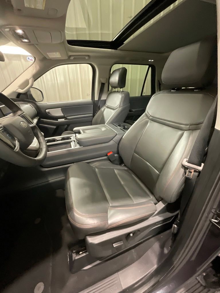 Used 2025 Ford Expedition Max Active AWD/4WD image 10