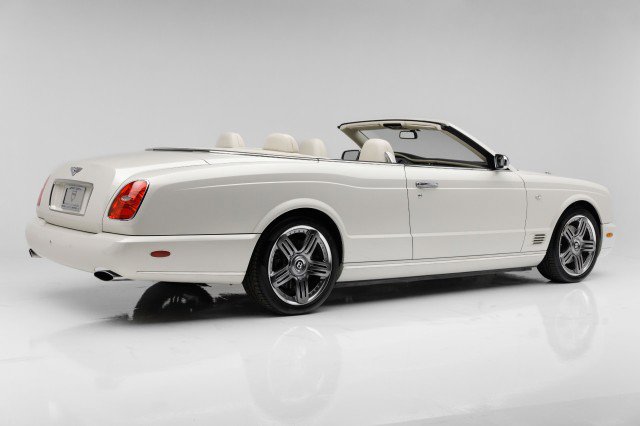 Used 2010 Bentley Azure T image 15