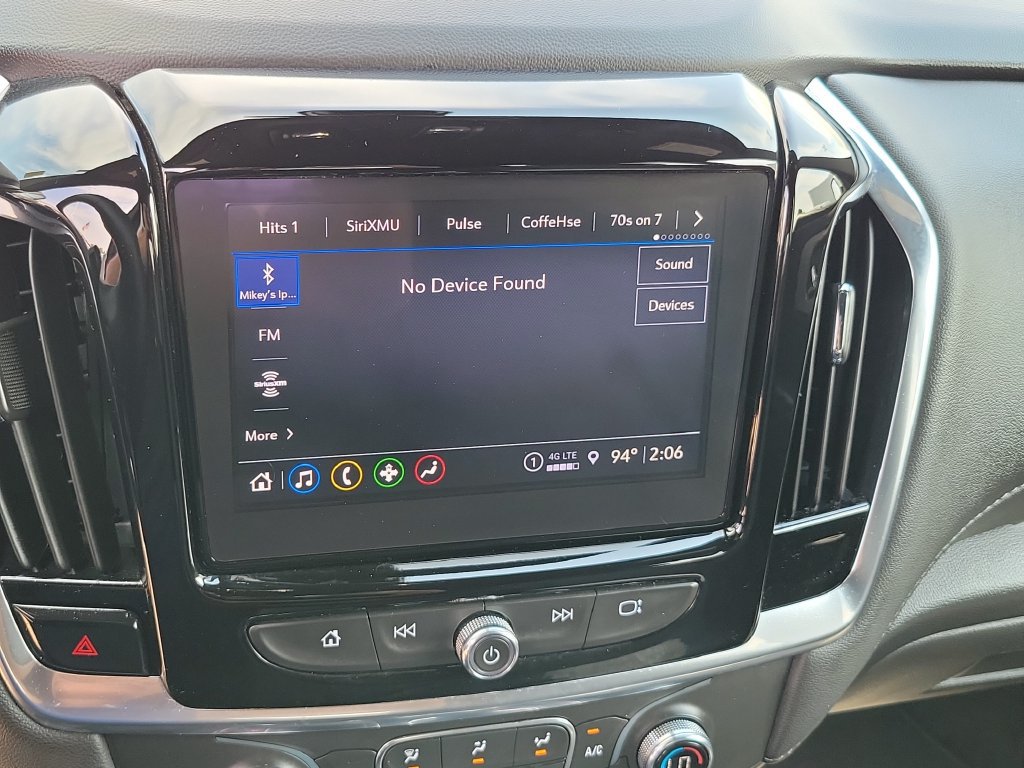 Used 2023 Chevrolet Traverse LT FWD image 23