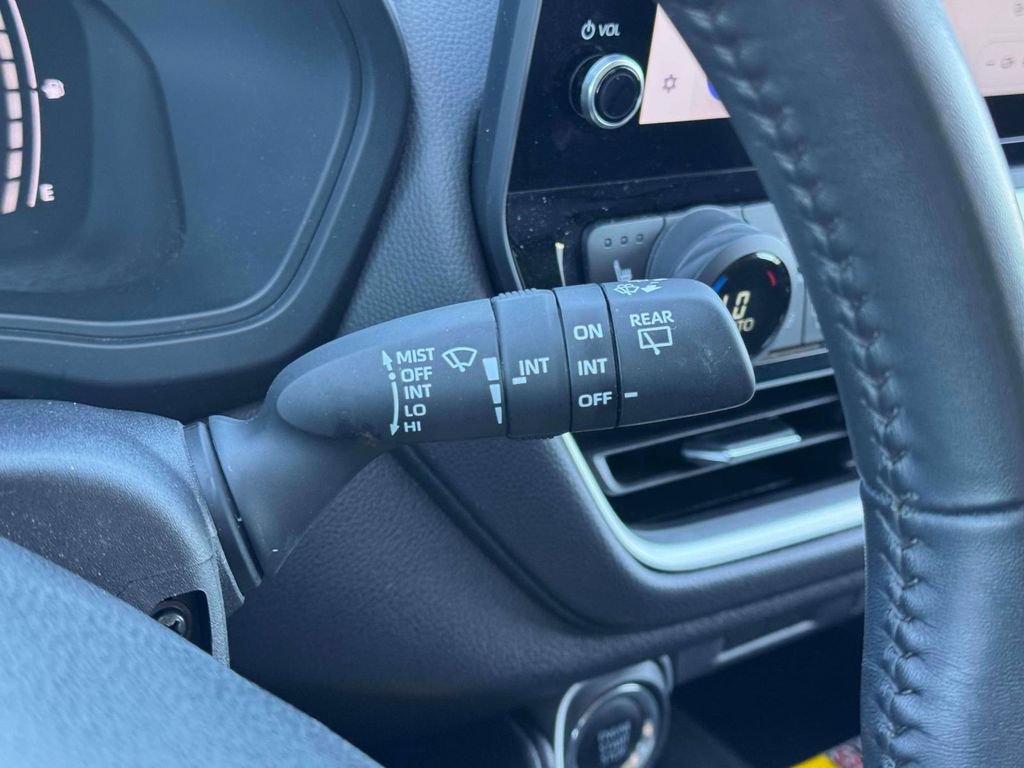 Used 2025 Toyota Grand Highlander AWD image 26