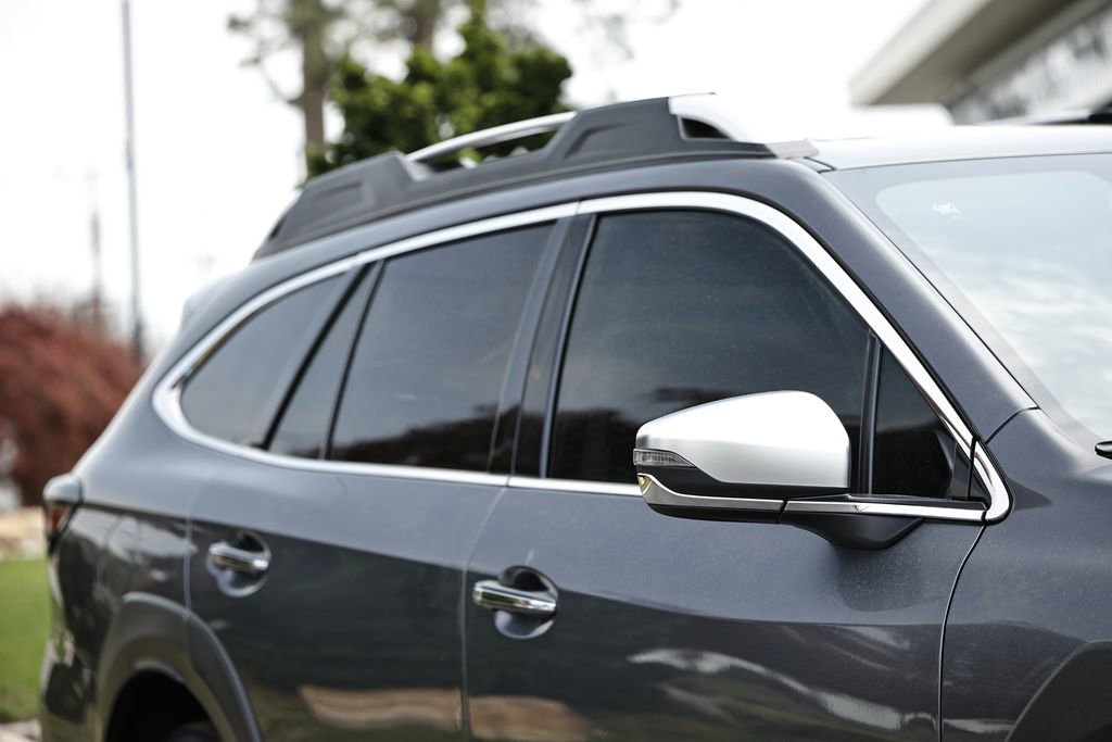 Used 2025 Subaru Outback Touring XT image 3