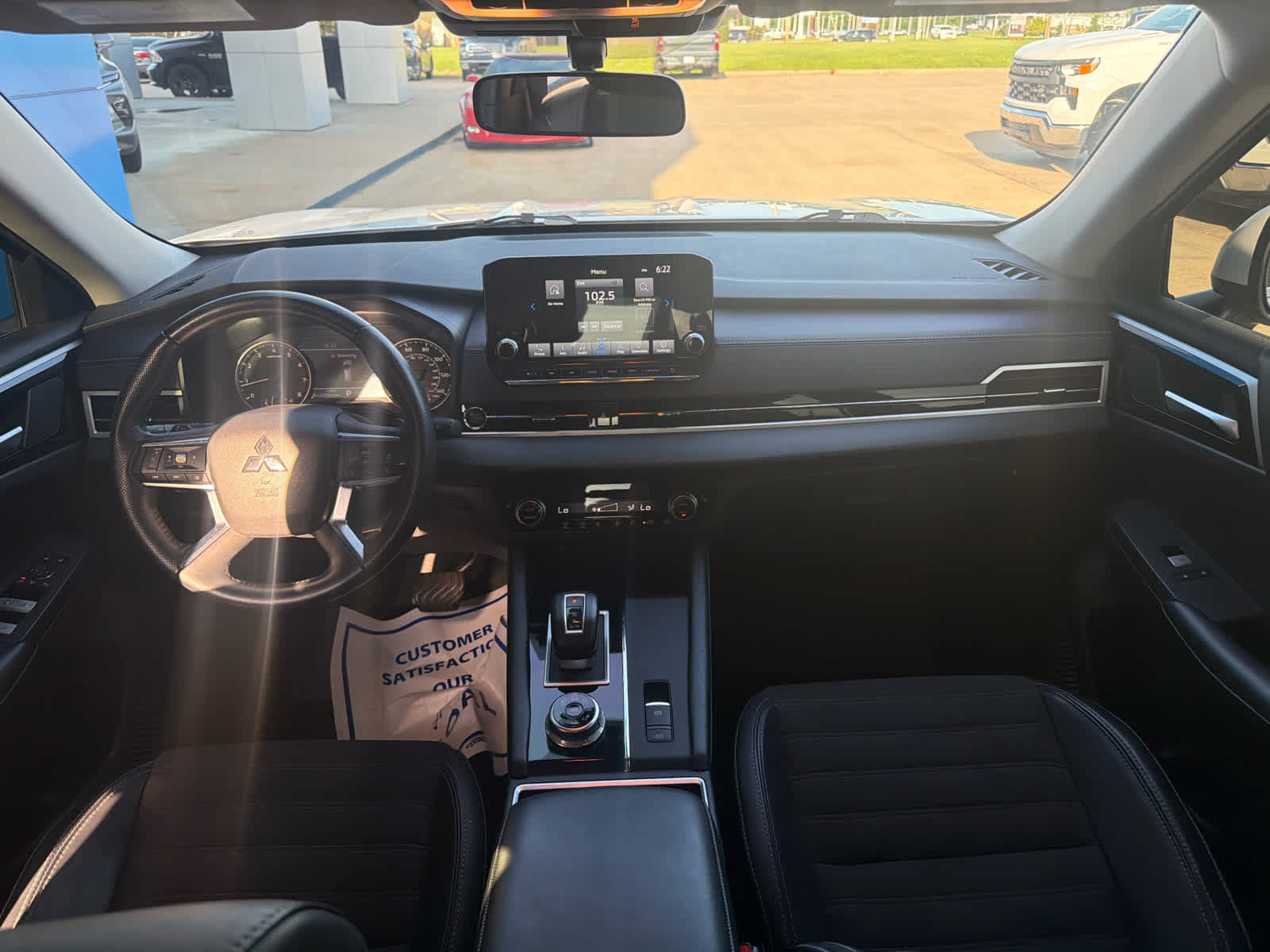 Used 2024 Mitsubishi Outlander SE AWD/4WD image 25