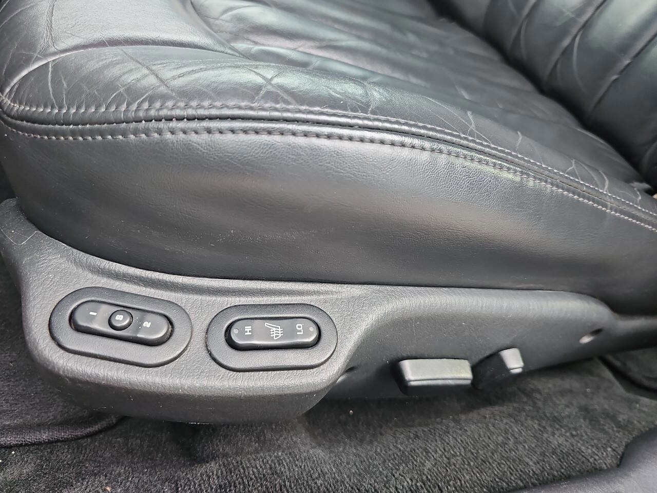 Used 2002 Chrysler 300M image 14