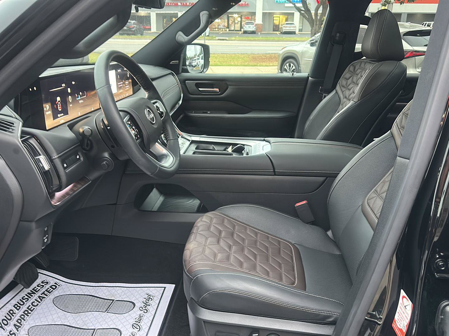 Used 2025 Nissan Armada Platinum w/ Convenience Package AWD/4WD image 23