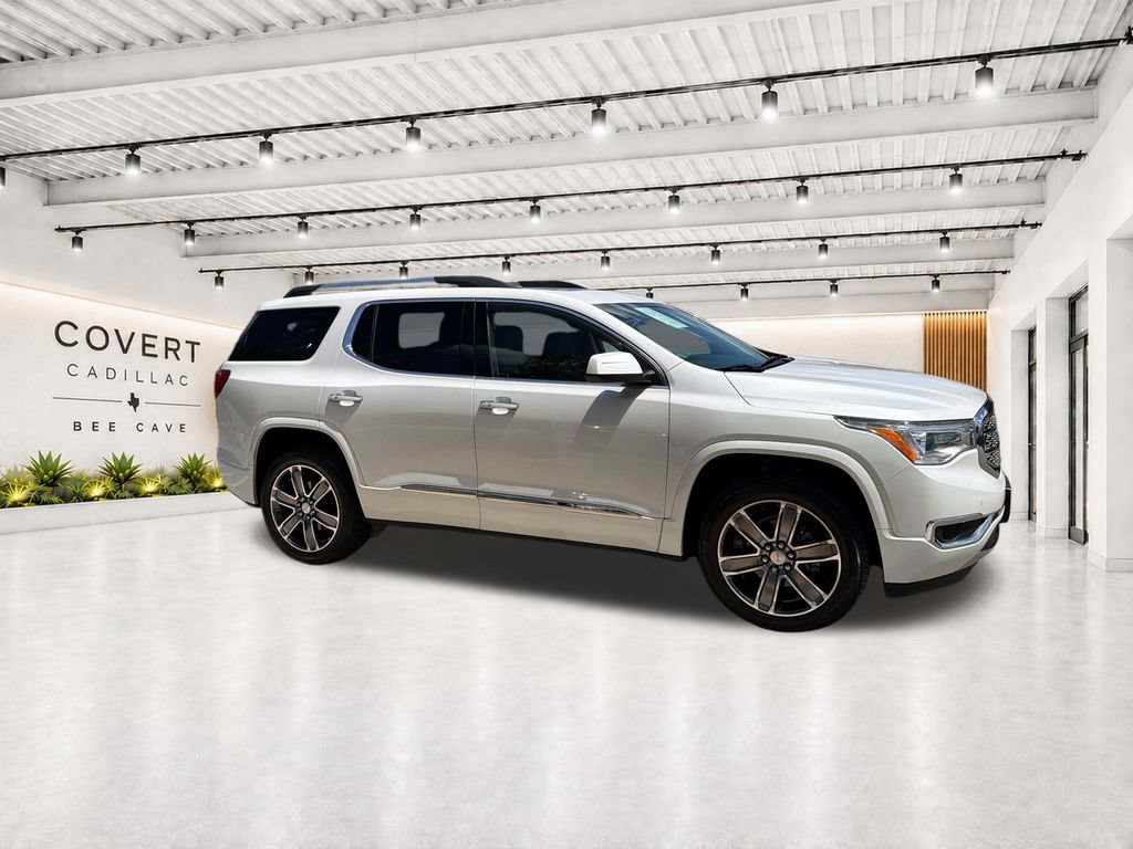 Used 2019 GMC Acadia Denali w/ Technology Package FWD image 13