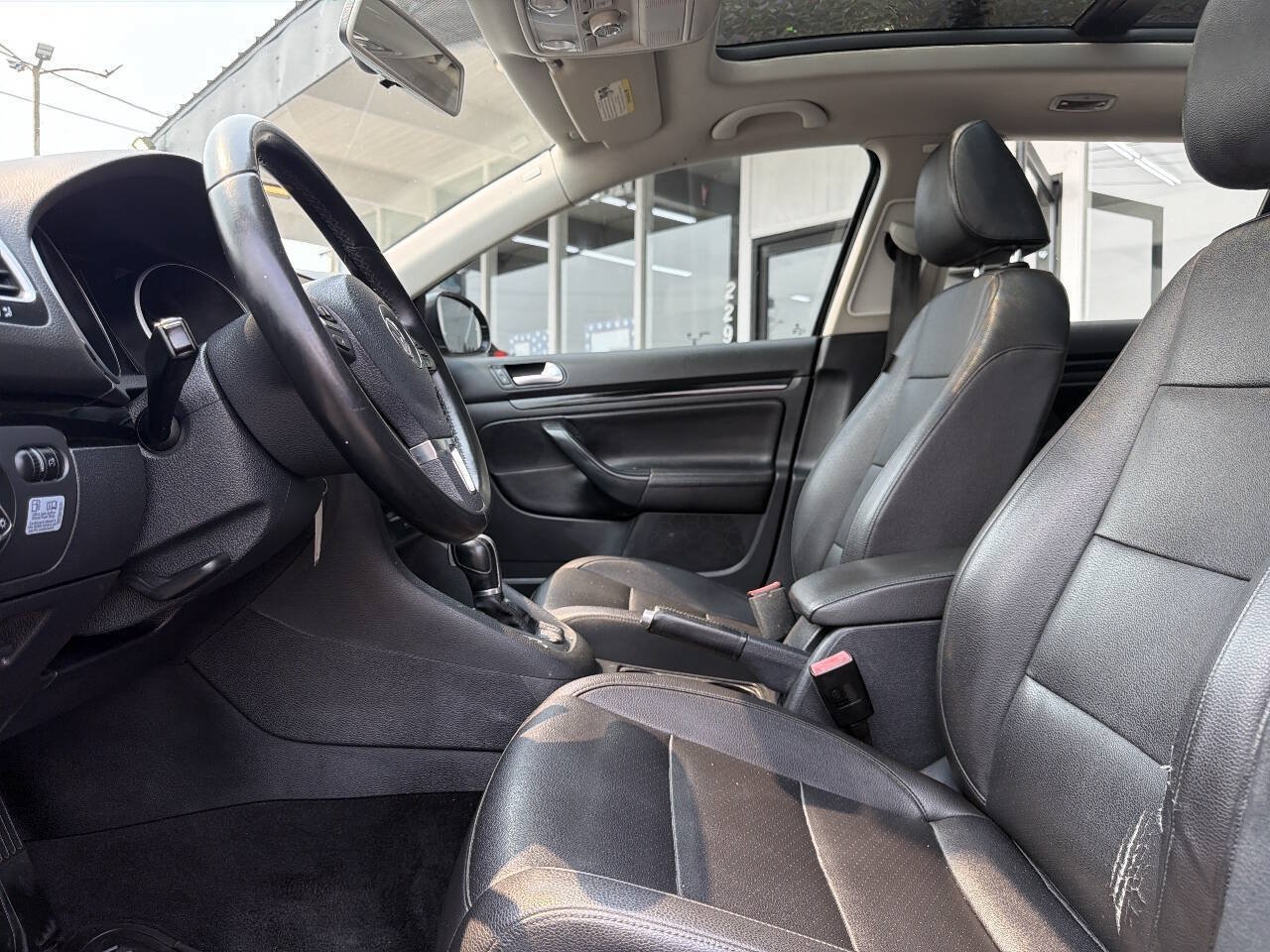 Used 2014 Volkswagen Jetta TDI FWD image 31