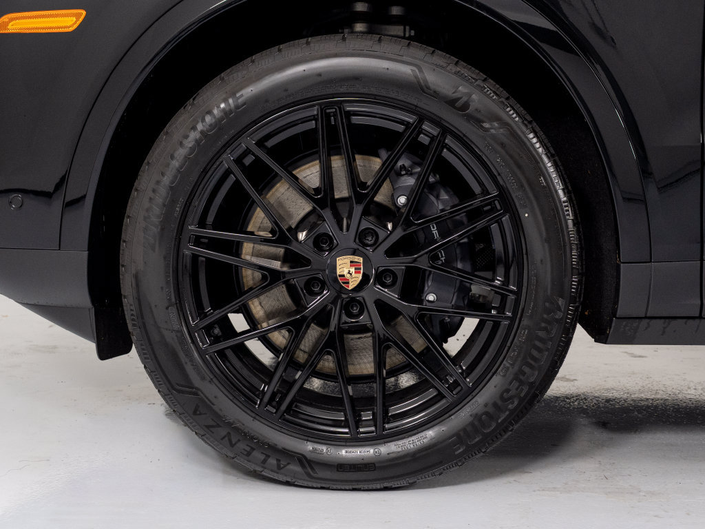 New 2026 Porsche Cayenne AWD/4WD image 15