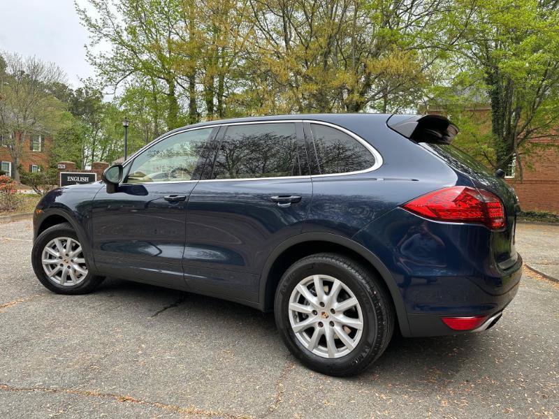 Used 2011 Porsche Cayenne AWD/4WD image 9