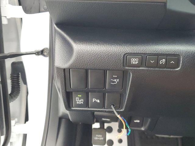 Used 2015 Lexus RC F w/ Premium Package RWD image 30