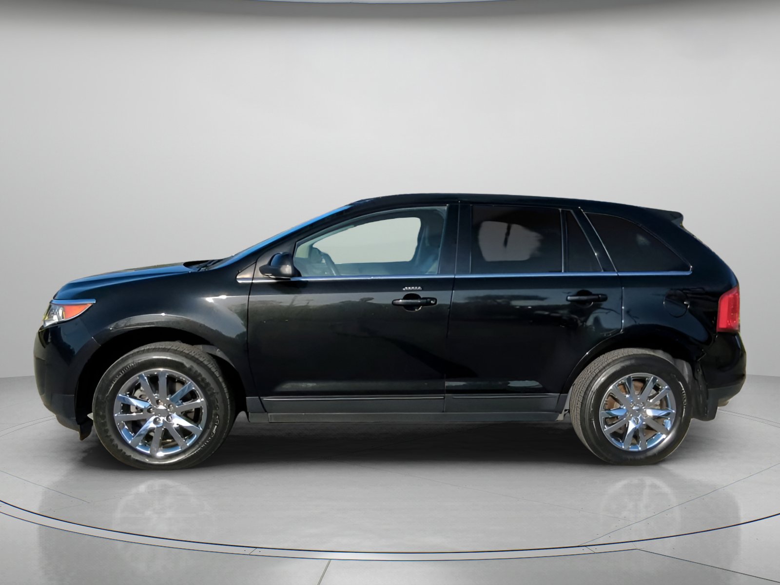 Used 2012 Ford Edge Limited w/ Driver Entry Pkg FWD image 16