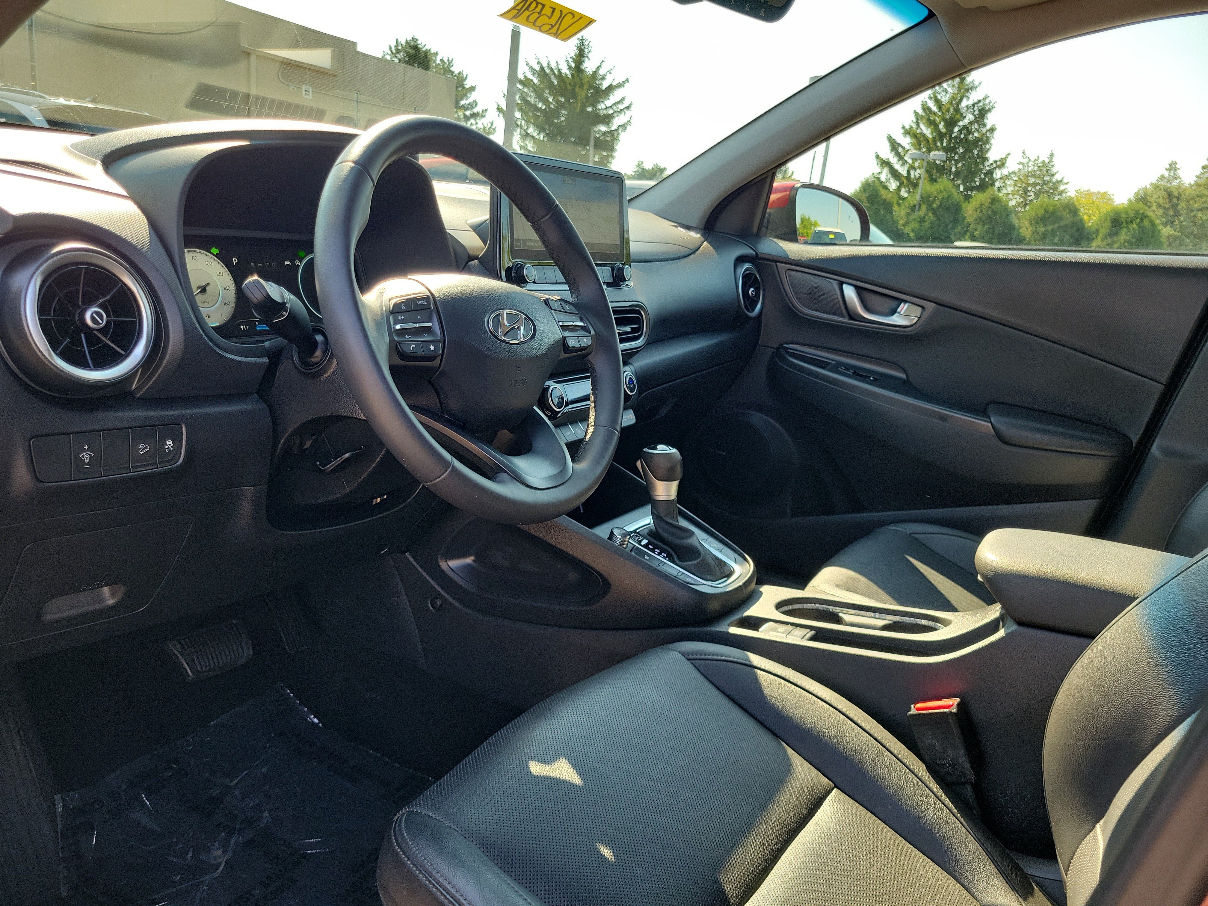 Used 2022 Hyundai Kona Limited FWD image 19