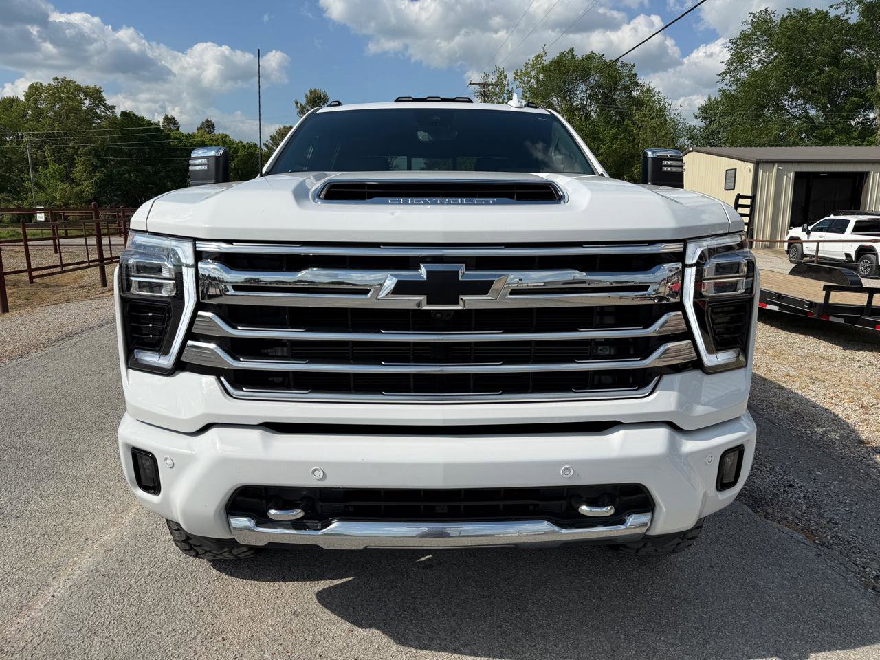 Used 2024 Chevrolet Silverado 2500 High Country w/ Technology Package image 10