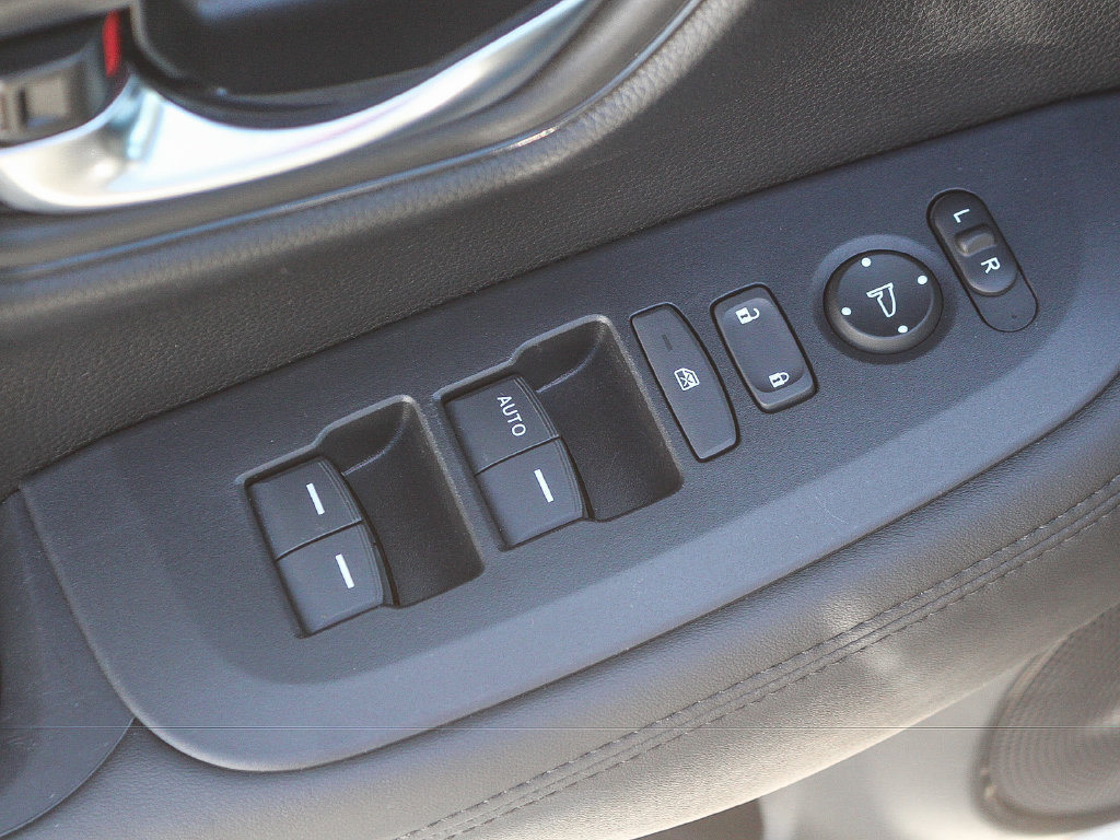 Certified 2025 Honda HR-V LX image 21