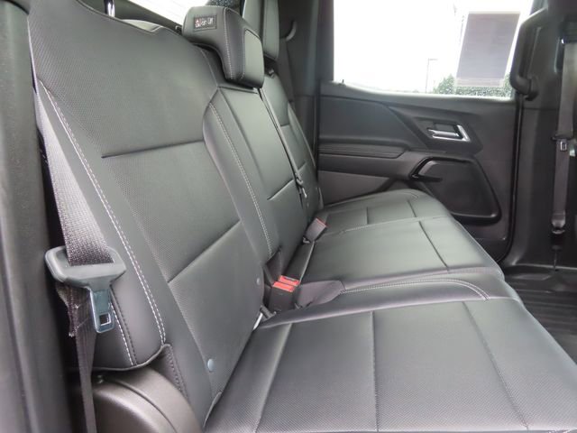 Used 2025 Chevrolet Silverado EV LT AWD/4WD image 43