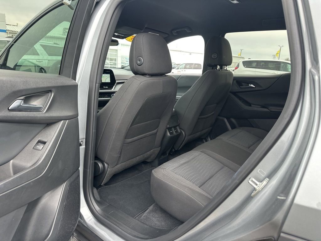 Used 2025 Chevrolet Equinox LT AWD/4WD image 20