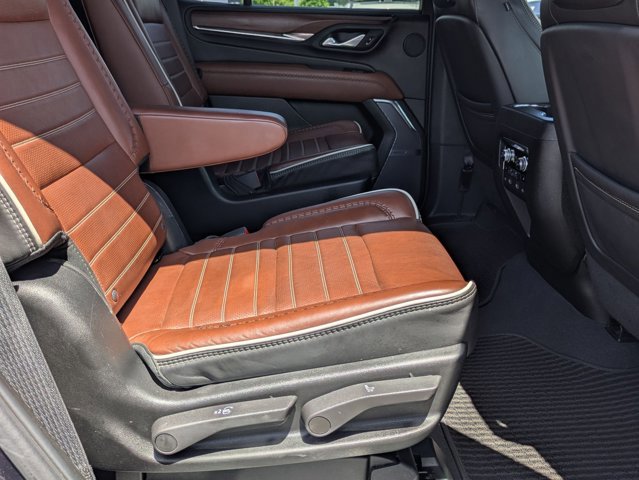 Used 2024 GMC Yukon Denali Ultimate AWD/4WD image 23
