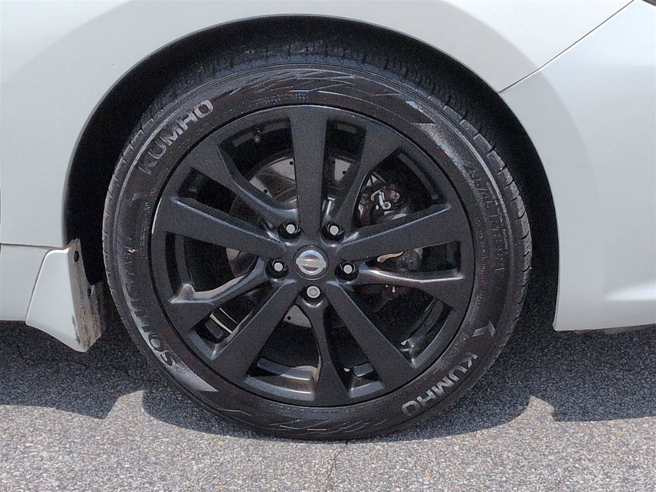 Used 2017 Nissan Altima 2.5 SR w/ Midnight Edition Package FWD image 10