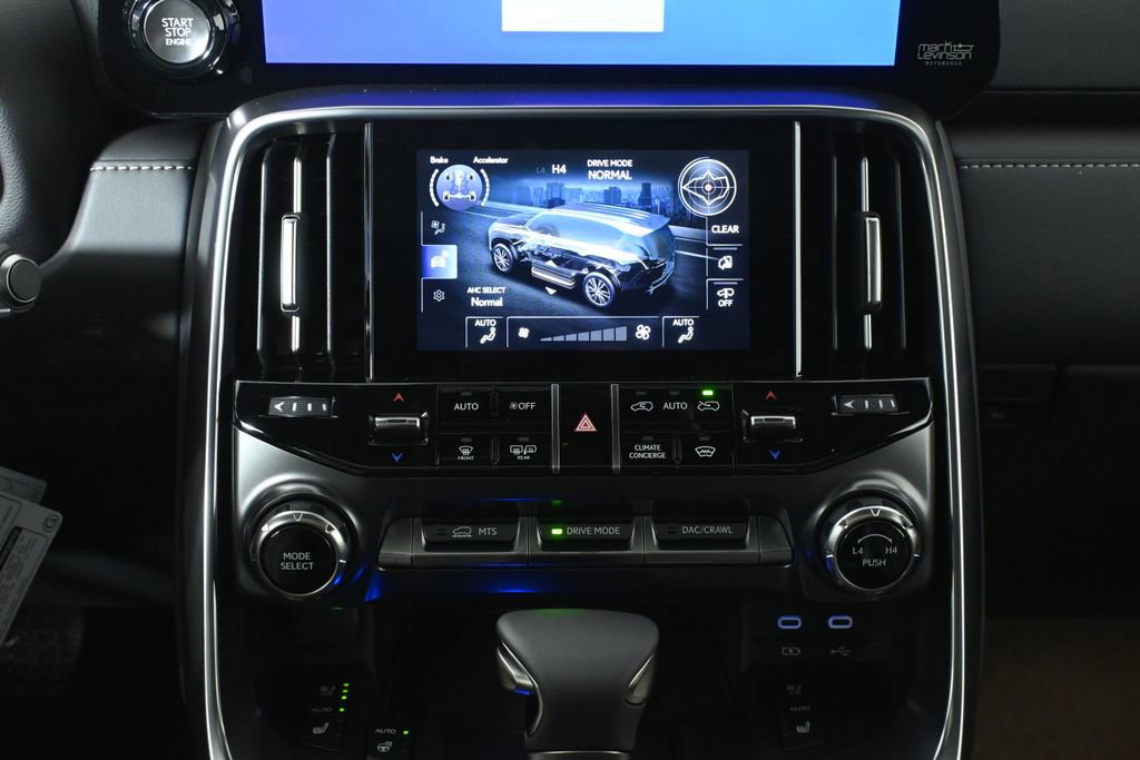 New 2026 Lexus LX 600 4WD w/ Accessory Package (2T) image 22