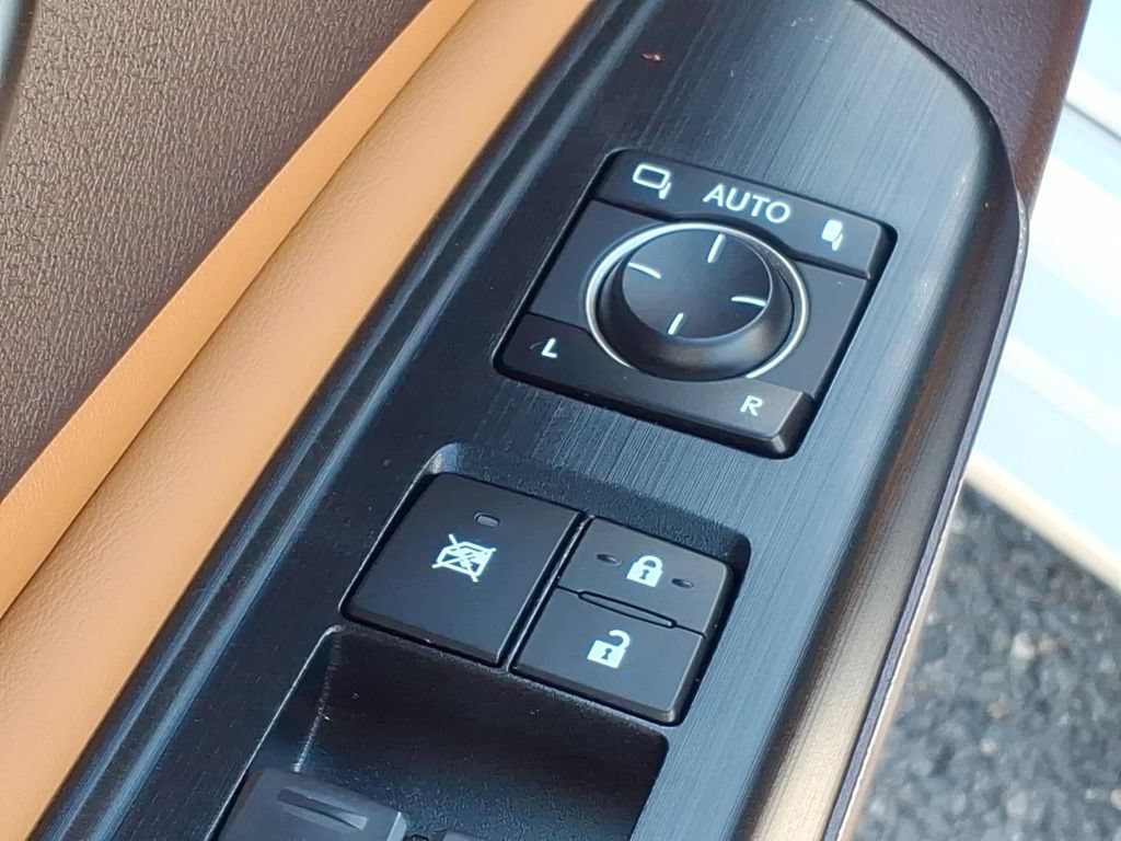 Used 2020 Lexus ES 350 w/ Premium Package FWD image 13