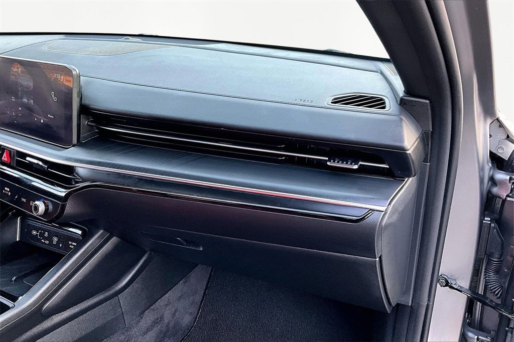 Used 2025 Kia K5 GT-Line w/ GT-Line Premium Package image 17