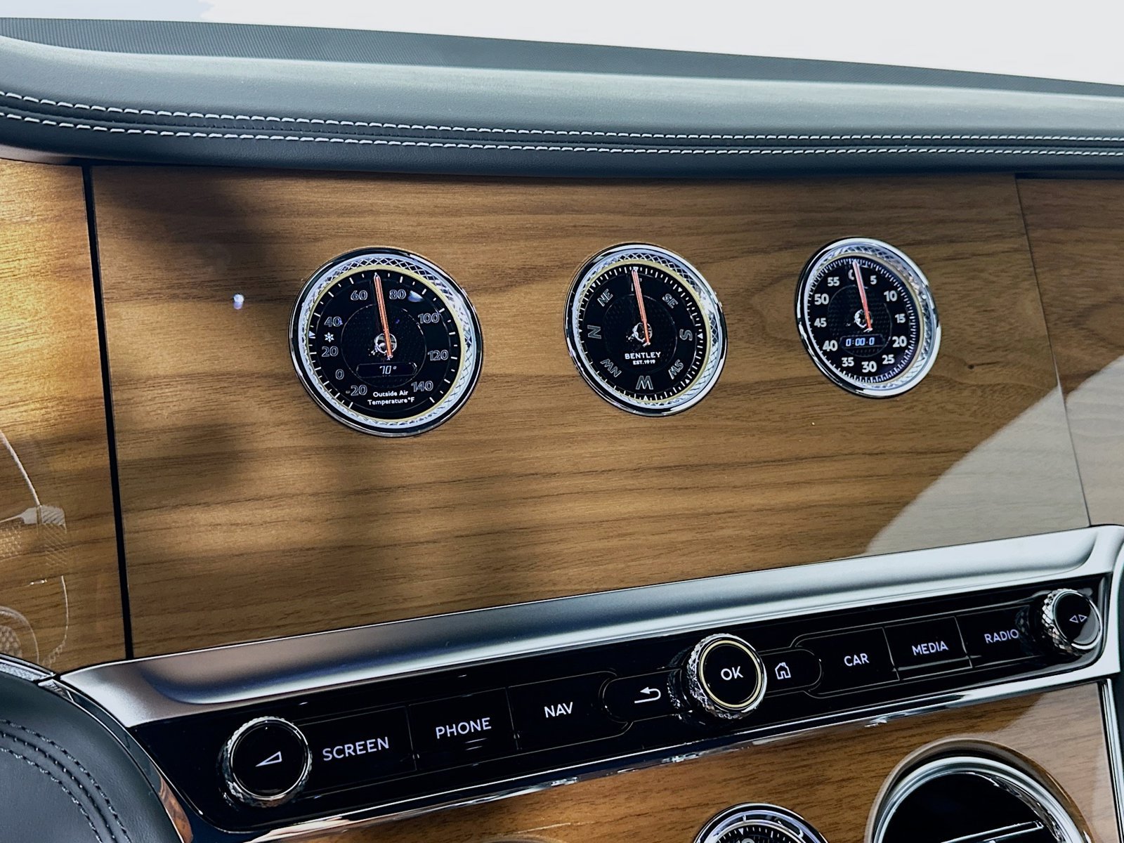 New 2026 Bentley Continental GT AWD/4WD image 32