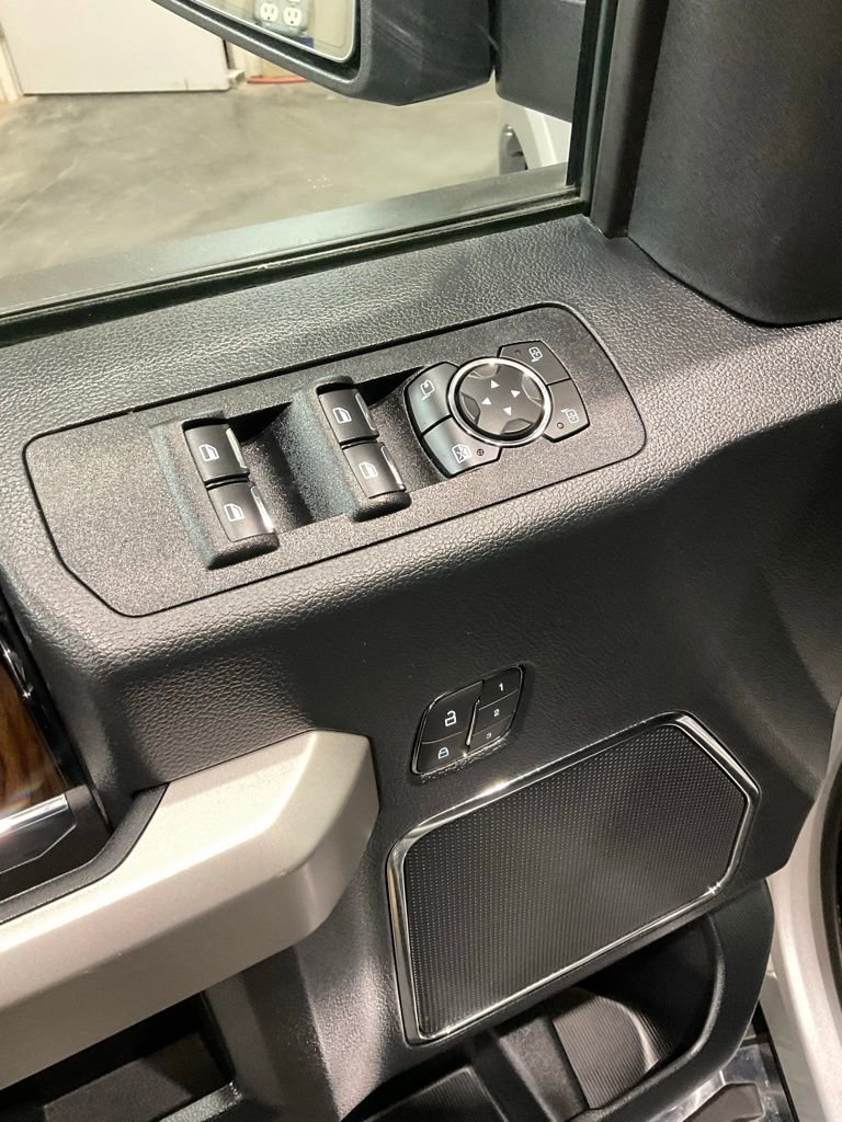 Used 2019 Ford F150 Lariat w/ Equipment Group 502A Luxury image 7