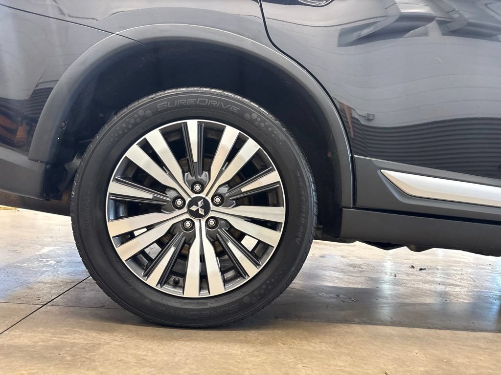 Used 2019 Mitsubishi Outlander SE AWD/4WD image 22