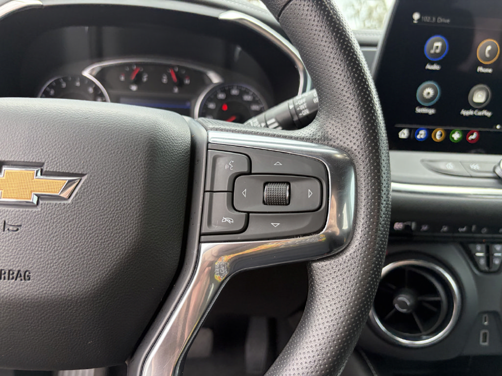 Used 2023 Chevrolet Blazer LT FWD image 30